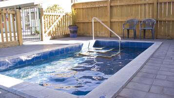 Alberca al aire libre por temporada