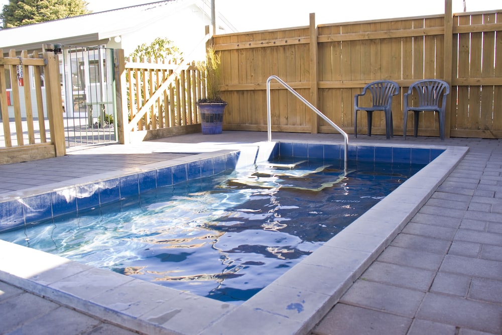 Taupo TOP 10 Holiday Park by null