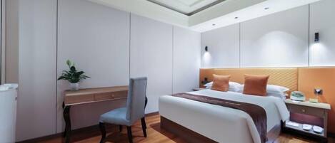 Minibar, in-room safe, alarm clocks, wheelchair access