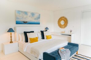 5 bedrooms, premium bedding, in-room safe, individually decorated - CassaMia Bali (Jimbaran)