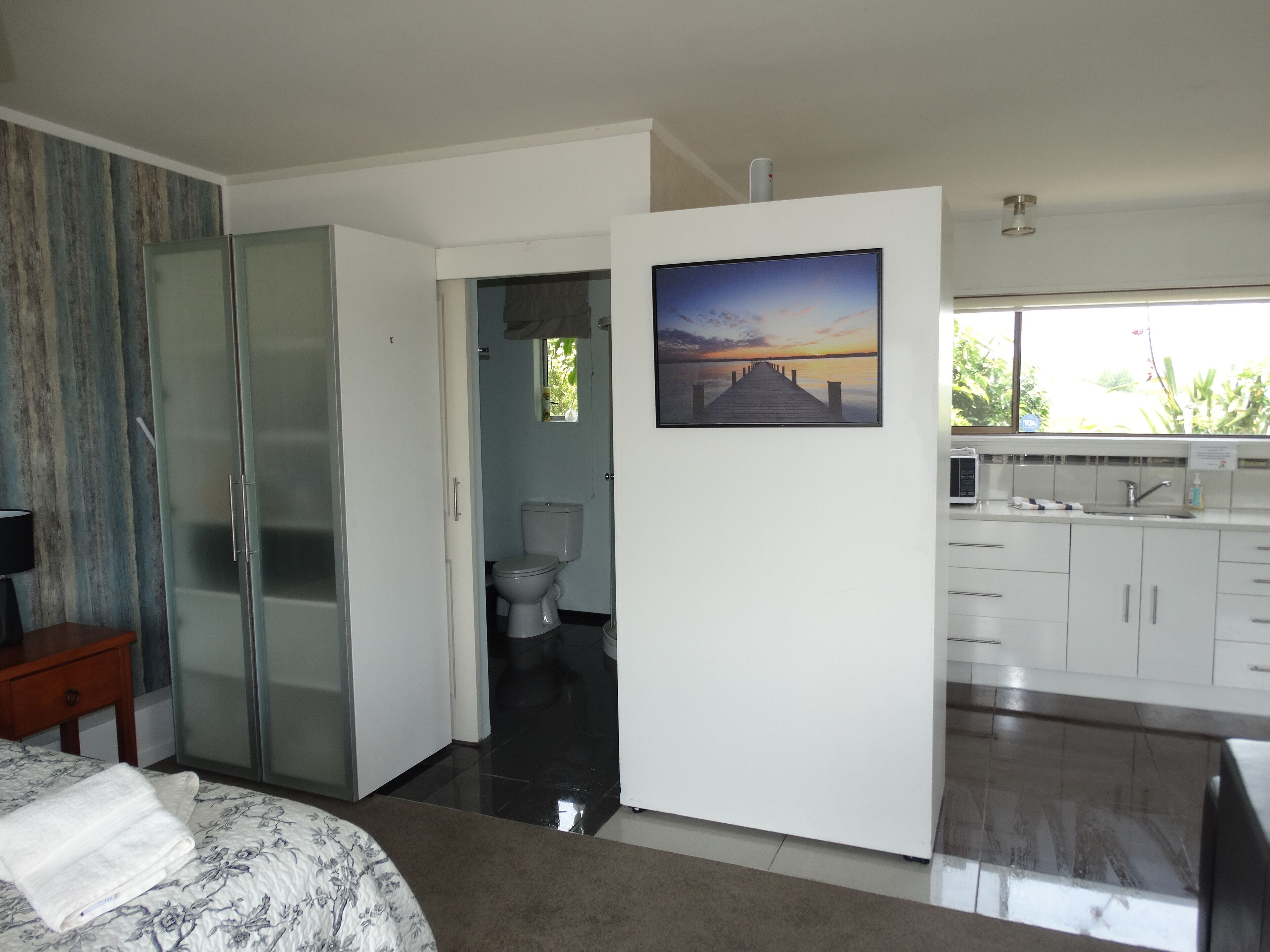 Estudio Confort, varias camas, vista a la montaña | Baño | Regadera, amenidades de baño gratuitas, secadora de cabello, toallas 