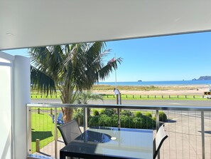 Premium Studio, Non Smoking, Kitchen | Terrace/patio - Bailey's At The Beach Motel (Whitianga)