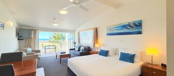 Bailey's At The Beach Motel