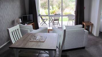 Ruapehu Suite | Living area