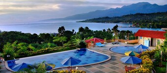 แอสตัน นิว มาโนควารี