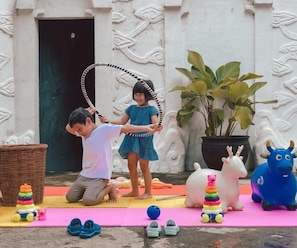 Zona de jocs infantil: a l'aire lliure
