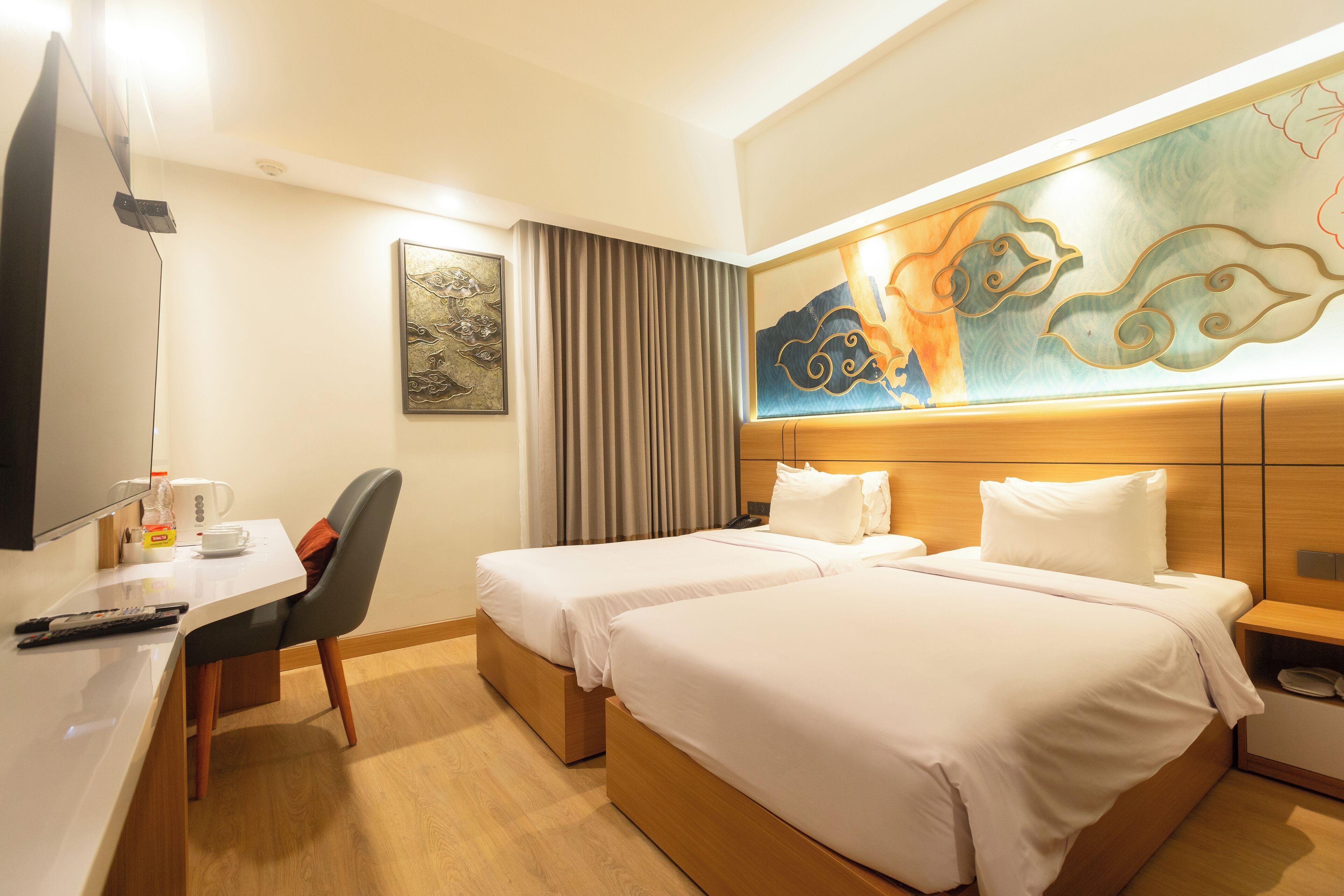 Metland Deluxe Twin | Desk, iron/ironing board, free WiFi