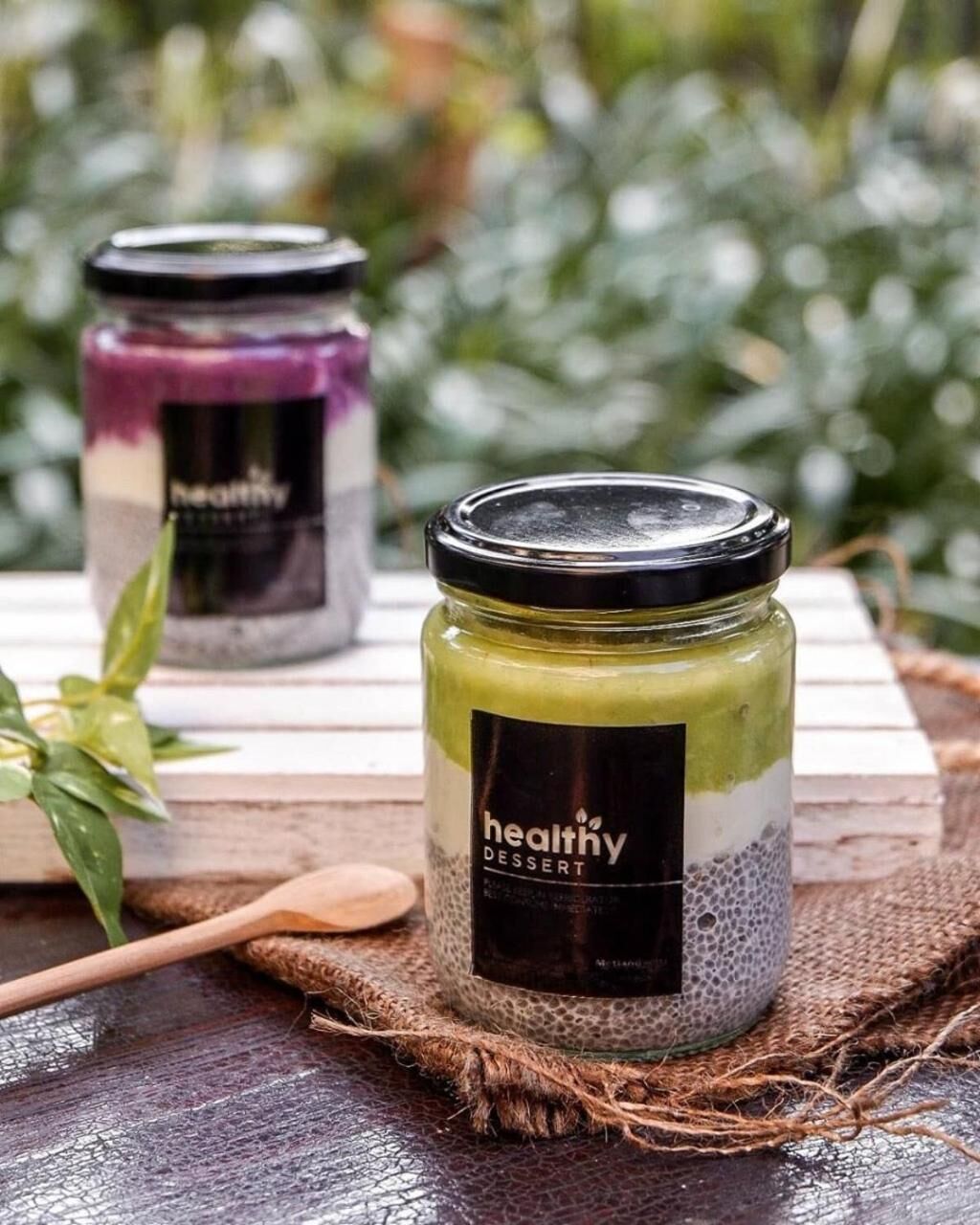 breakfast, lunch, dinner served; international cuisine