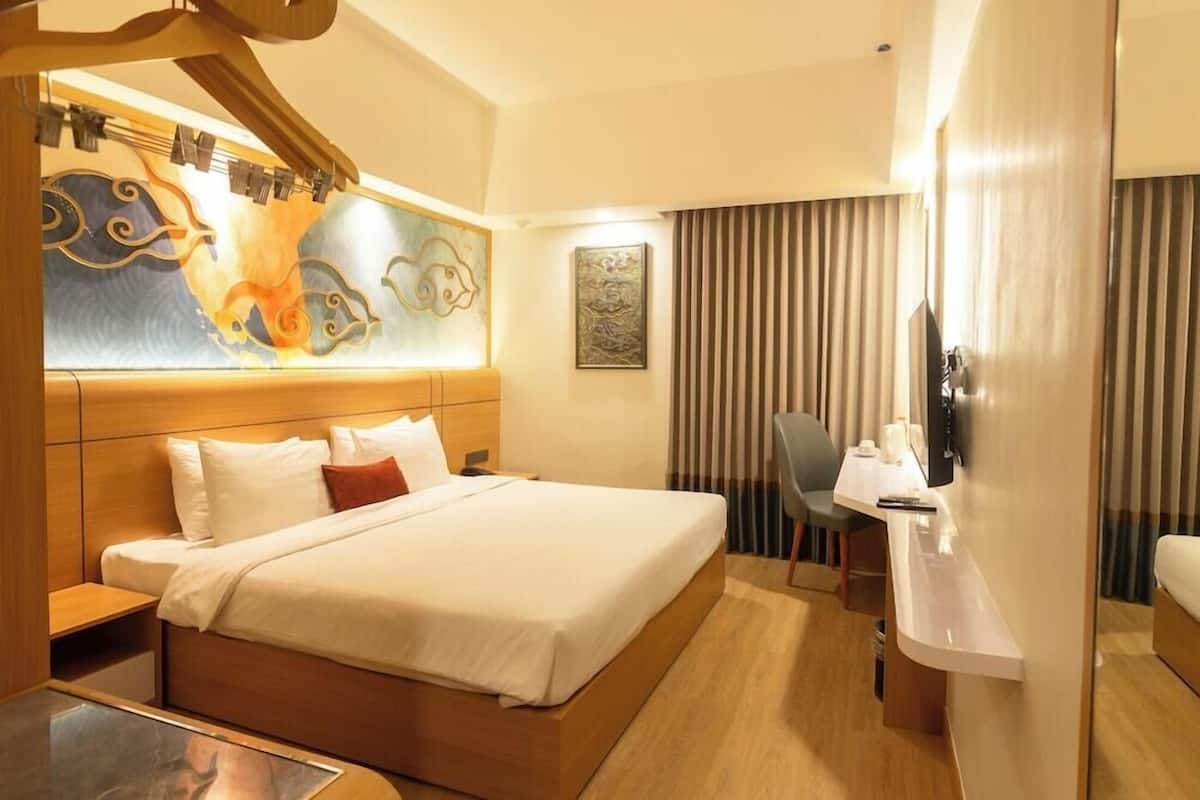 โต๊ะทำงาน, พื้นที่ทำงานแบบใช้แล็ปท็อป, เตารีด/โต๊ะรีดผ้า, Wi-Fi ฟรี