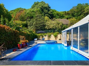 Outdoor pool - Greenmantle Estate Hotel (Paraparaumu)