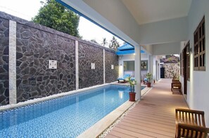 Outdoor pool - Lovina Oasis (Buleleng)