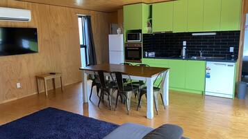 Two Bedroom Motel | Private kitchen