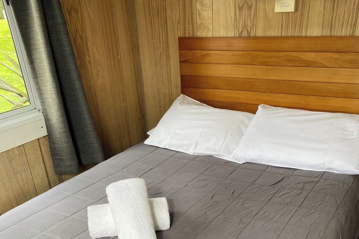 Blackout drapes, WiFi (surcharge), individually decorated, bed sheets