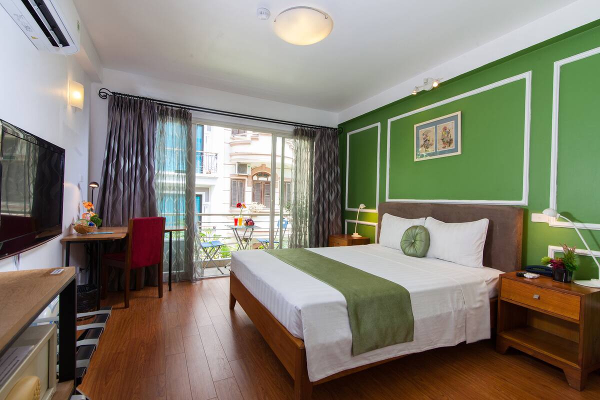 Habitación junior con 1 cama matrimonial o 2 individuales, balcón