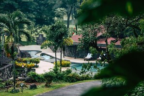 Outdoor pool - Finna Golf & Country Club Resort (Prigen)