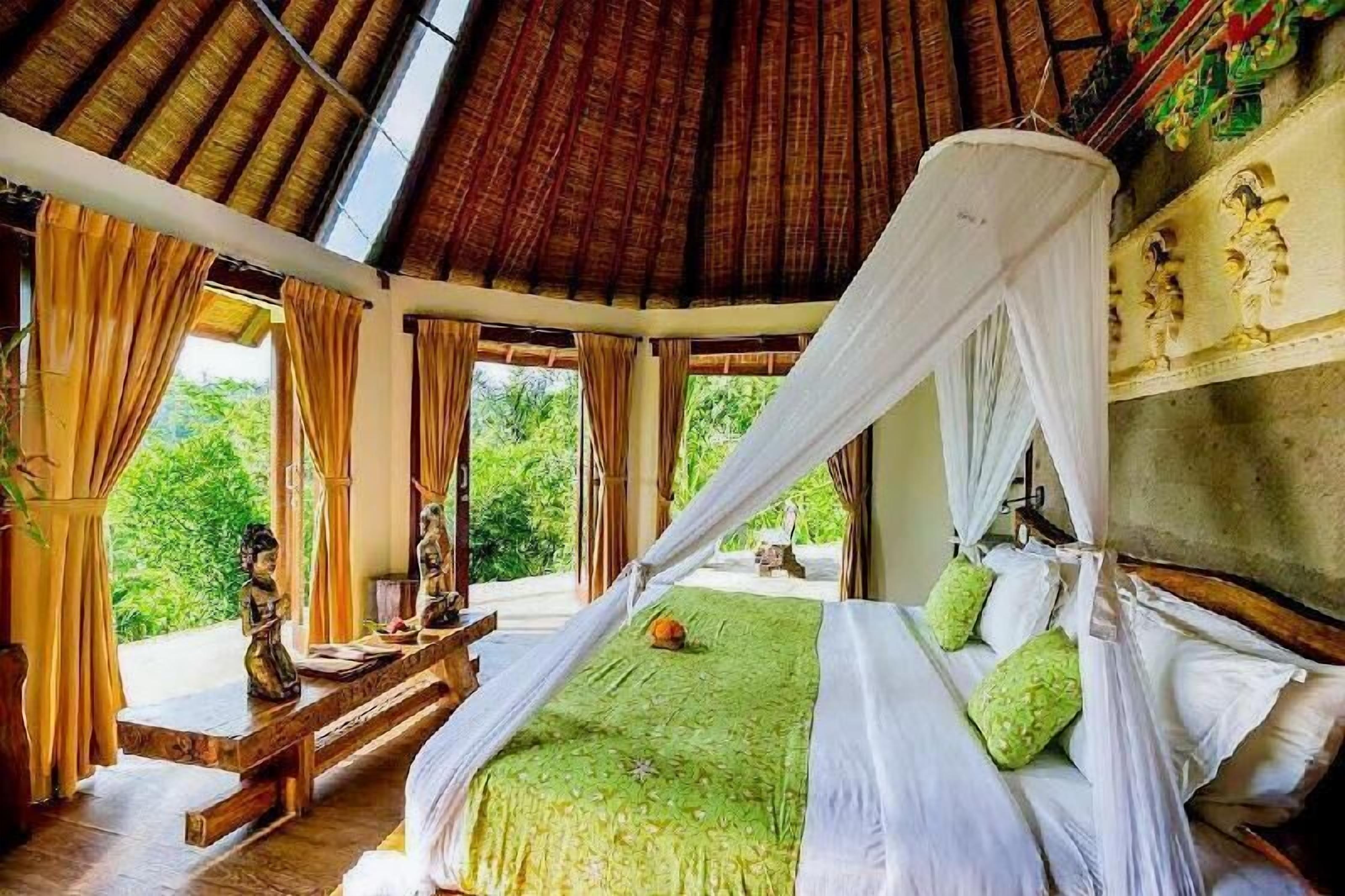 1 bedroom, premium bedding, pillow-top beds, minibar