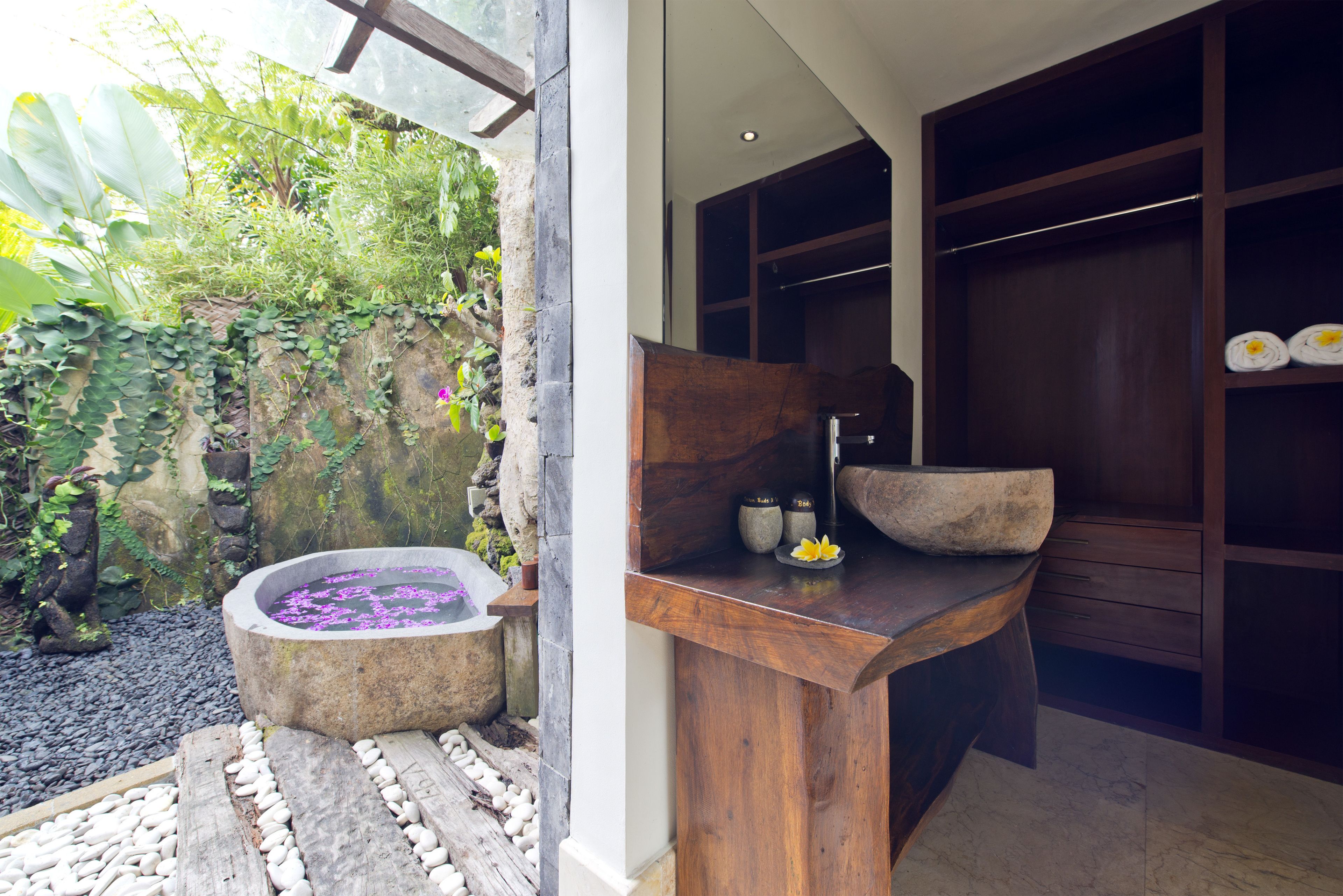 separate bathtub and shower, free toiletries, hair dryer, bathrobes