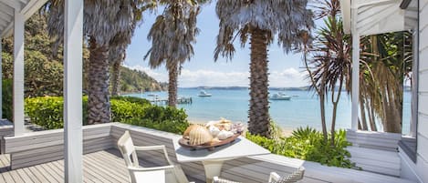 Premium Studio Suite, 1 King Bed, Beachfront | Beach/ocean view