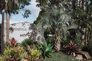 Interior entrance - Peninsula Motel (Whitianga)