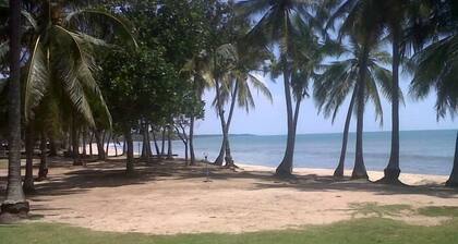 Anyer Cottage Beach Hotel Resort