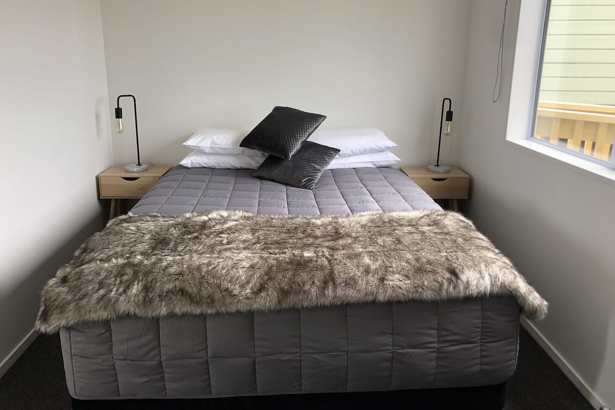 Family Suite Unit 4 | Individually decorated, individually furnished, blackout drapes
