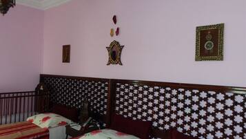 Standard Suite, Private Bathroom