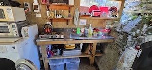 Frigorífic, microones, forn i placa de cuina