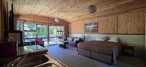 Estudi Comfort, 1 llit de matrimoni gran, vistes al jardí | Roba de llit d'alta qualitat i caixa forta a l'habitació