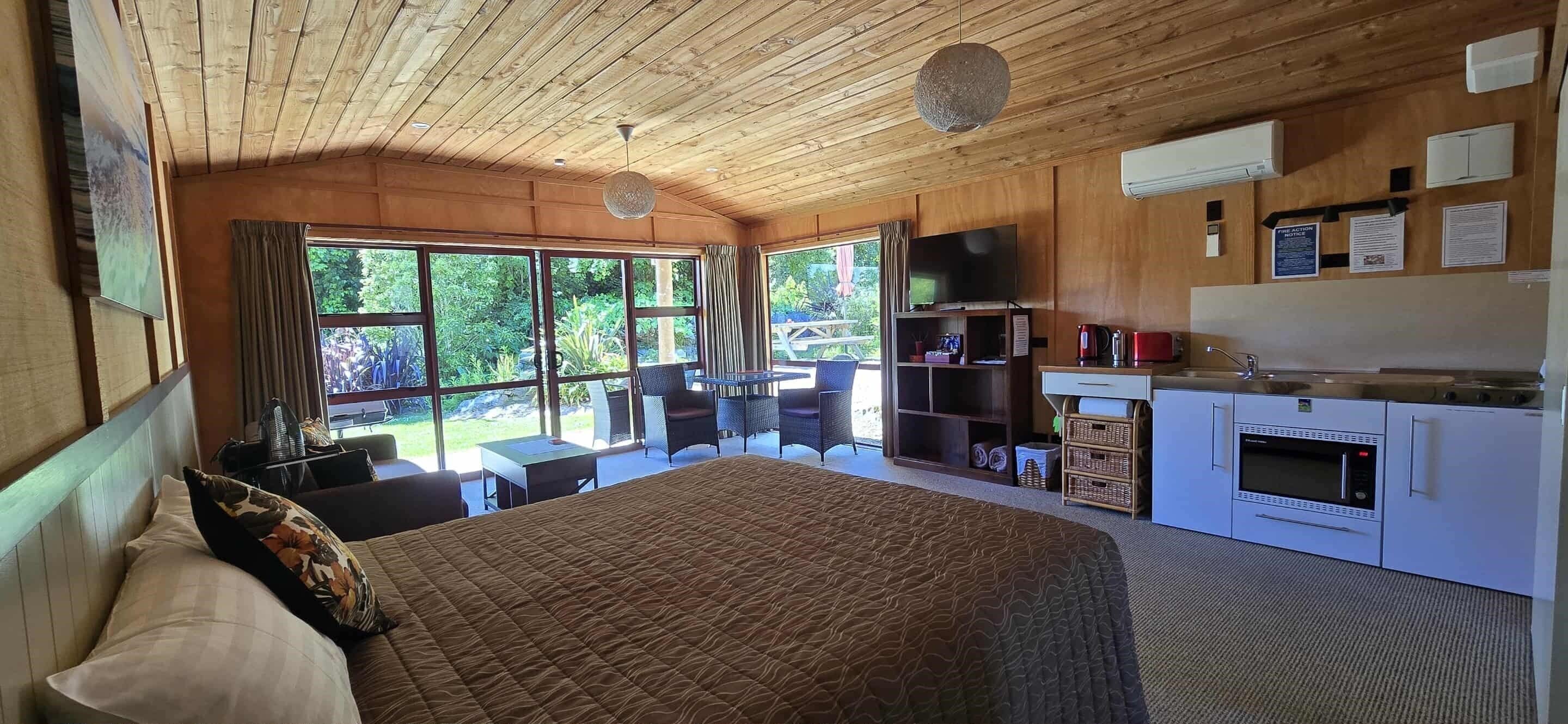 Studio, 1 très grand lit, vue jardin | Literie de qualité supérieure, coffres-forts dans les chambres