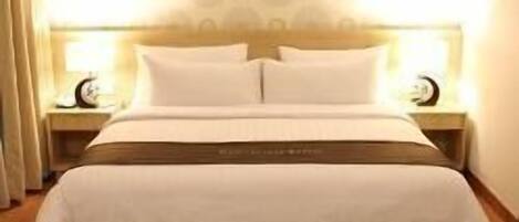 In-room safe, Internet