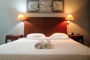 ห้องดีลักซ์ | มินิบาร์, ตู้นิรภัยในห้องพัก, โต๊ะทำงาน, Wi-Fi ฟรี