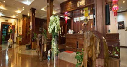 Angkham Hotel