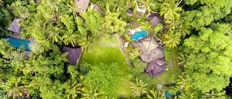 Superior Suite | 1 bedroom, minibar, in-room safe, desk