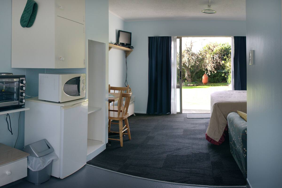 King Studio | Private kitchenette