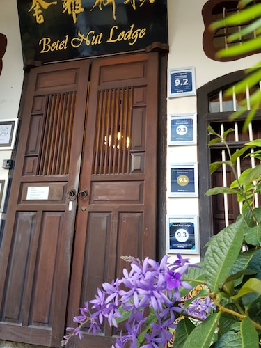 Betel Nut Lodge - Adult Only