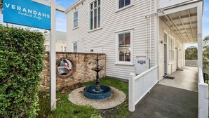 Exterior - Verandahs Parkside Lodge - Hostel (Auckland)
