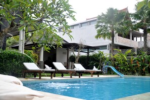 2 outdoor pools - Kubudiuma Villas (Canggu)