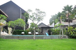 Interior entrance - Kubudiuma Villas (Canggu)