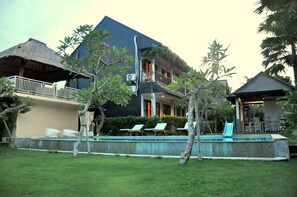 2 outdoor pools - Kubudiuma Villas (Canggu)