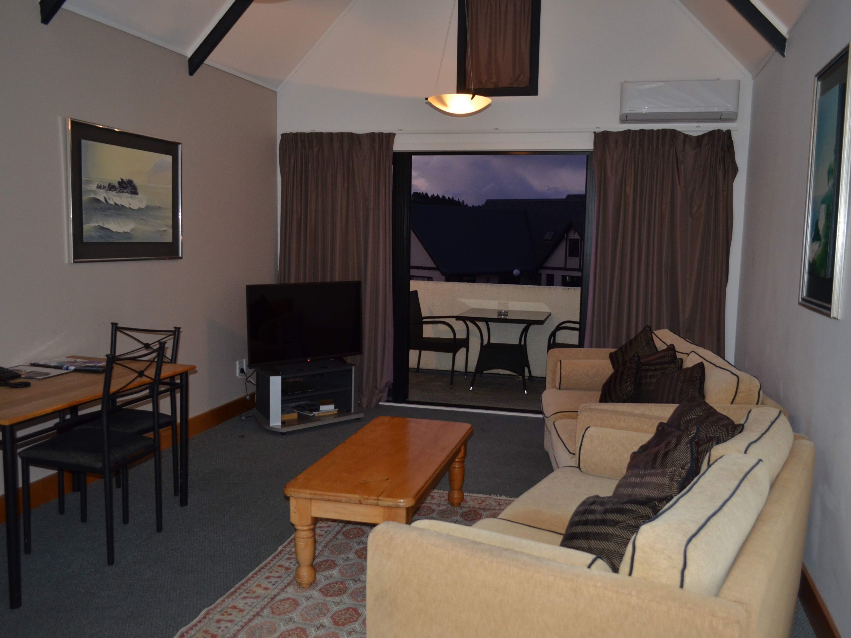  Executive Two Bedroom Spa Bath Suite 