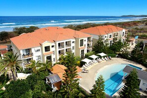 On the beach, white sand - The Sands Resort (Yamba)