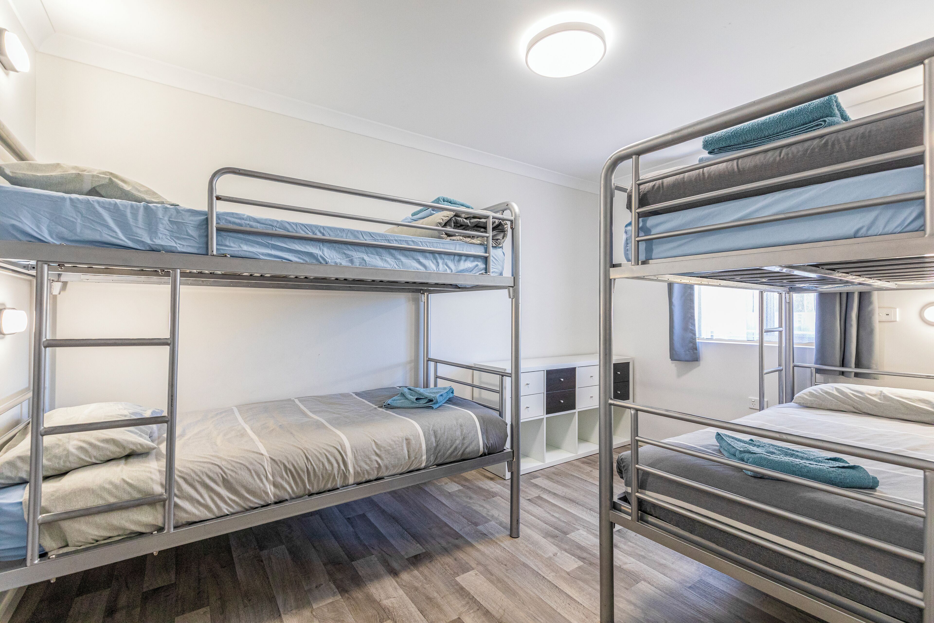 家庭木屋, 2 间卧室, 无烟房, 厨房 | 熨斗/熨衣板、免费 WiFi、床单