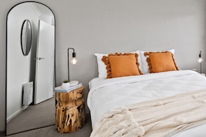 Beachfront Apartment 2, 2 Bedrooms, Kitchen, Bathroom, Non Smoking | 2 bedrooms, iron/ironing board, free WiFi, bed sheets
