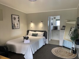 Egyptian cotton sheets, premium bedding, desk, laptop workspace