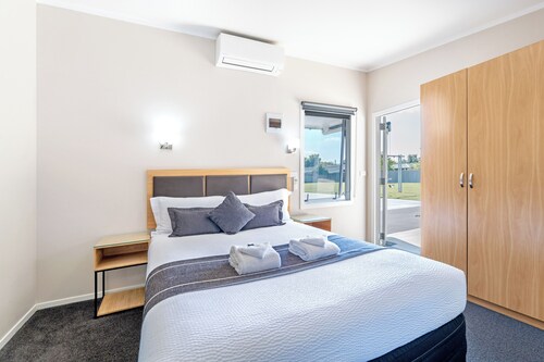 Travellers Inn Motel