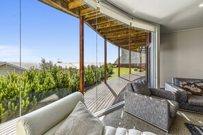 Luksushus, 4 soverom, sjøutsikt, ved strandkanten | Terrasse/patio
