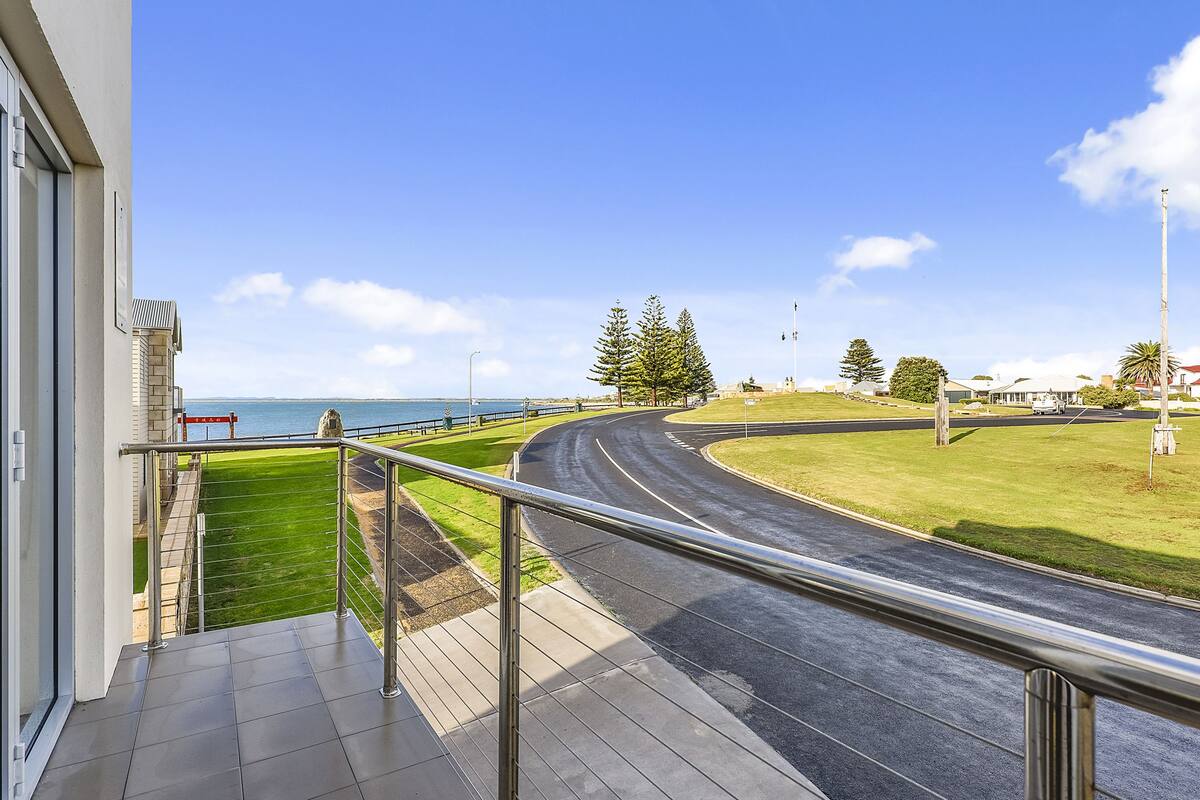 Ocean & Marina View (1) - 3 bedroom  | Balcony view