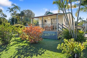 Standard One Bedroom Cabin | Terrace/patio - Ingenia Holidays Kingscliff (Chinderah)