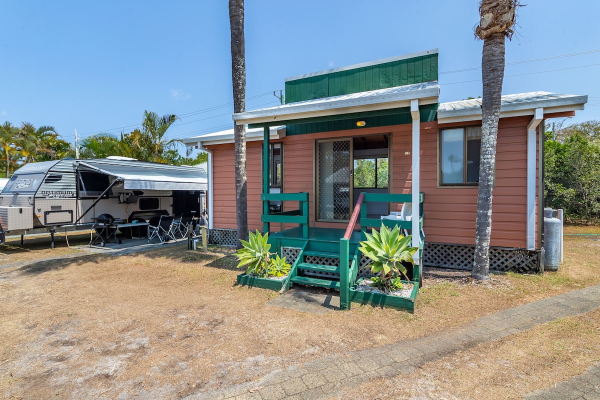 Standard One Bedroom Cabin - Pet Friendly | Terrace/patio