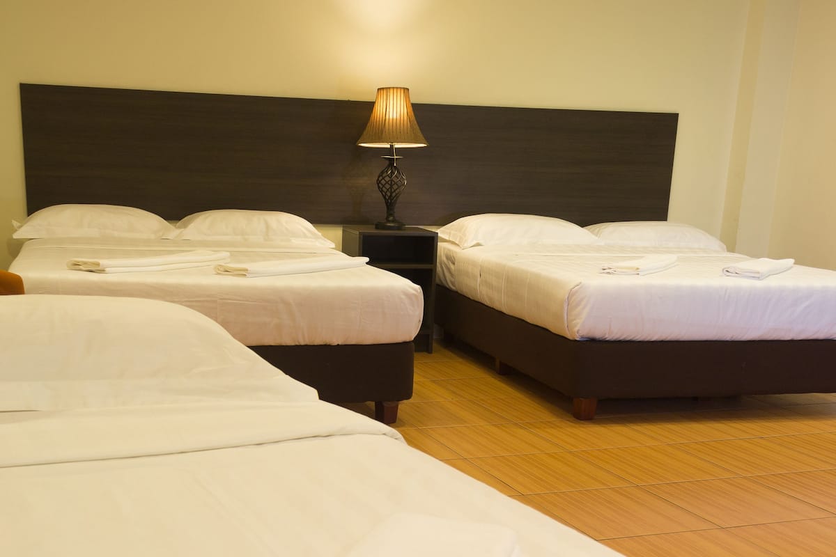 family room, non smoking | free wifi